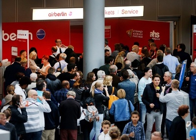 パイロット200人が「病欠」で100便欠航、破産申請の独エア・ベルリン