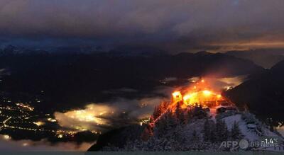 ヒトラーの山荘で火災、不審者を拘束 ドイツ警察