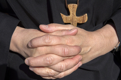 聖職者が修道女を「性奴隷」に、児童虐待問題で揺れる教会に新たな打撃 バチカン