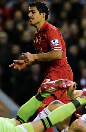 スアレスが2得点、リバプールがフラムに快勝