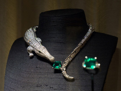 1億円超ハイジュエリーが一堂に、「カルティエ ロワイヤル」顧客向け受注イベント開催