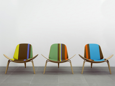 「ポール・スミス」デザイン、コラボ家具をチェック