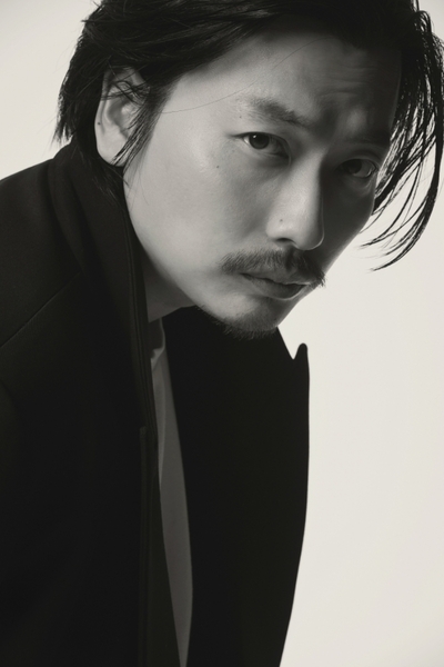 デビュー10年、俳優イ・ドンフィ「これからも自然体で」 (上)