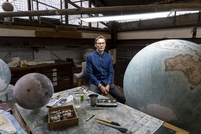 世界に一つ自分だけの手描き地球儀 英