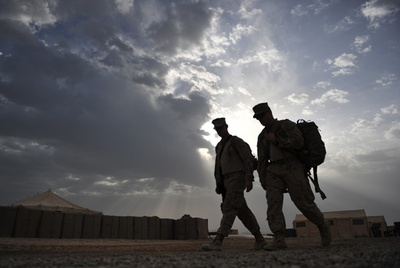 アフガン南部で米兵3人死傷、作戦中に銃撃