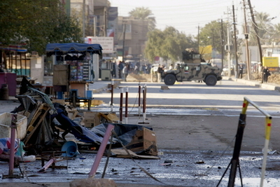 バグダッドで自爆攻撃、アルカイダ掃討に協力のスンニ派組織を標的か