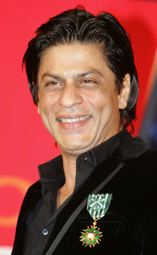 ボリウッド俳優シャールク・カーン、フランス芸術文化勲章を受章