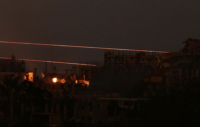 占拠から1か月、レバノン政府軍砲撃を継続