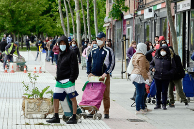 ベーシックインカム導入も立ち往生、審査待ちに数か月 スペイン