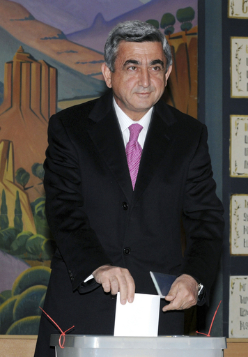 アルメニア大統領選挙、現職の首相が勝利へ