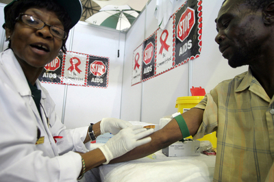 エイズ関連諸団体がFIFAを批判、南アフリカ