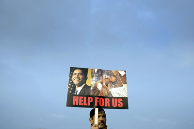 パリでタミル人1万人がデモ、スリランカ軍によるLTTE攻撃に抗議