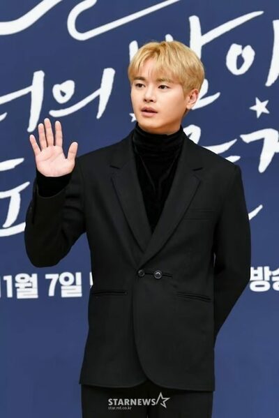 チャン・ドンジュ、貸金業者を告訴…返済後の過大請求と脅迫を主張