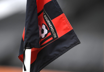 ボーンマスが3季ぶりプレミア復帰 3位との直接対決制す