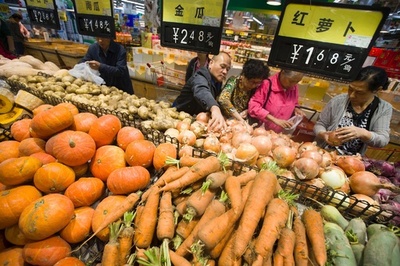 中国消費者物価指数、8月は2.3%上昇 高温多雨で食品価格上昇