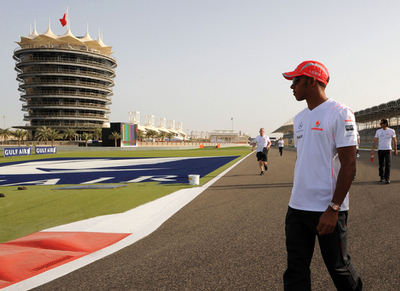 思い出のサーキットで自信を見せるハミルトンとロズベルグ