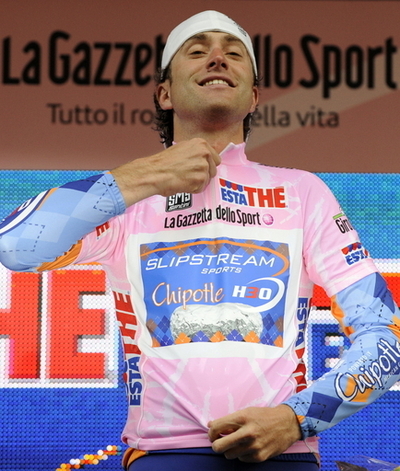 ヴァンデベルデ ジロ・デ・イタリア第1ステージを終え首位に