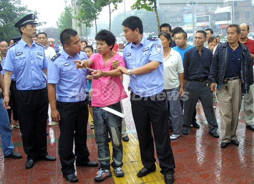 若者の犯罪が増加する中国 写真4枚 ファッション ニュースならmode Press Powered By Afpbb News