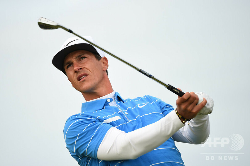 デンマーク人ゴルフ選手 「性的暴行」容疑で逮捕、機内で泥酔か