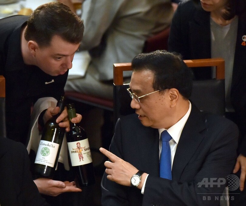 中国首相、南シナ海の軍事化を否定 人工島「主に民間目的」