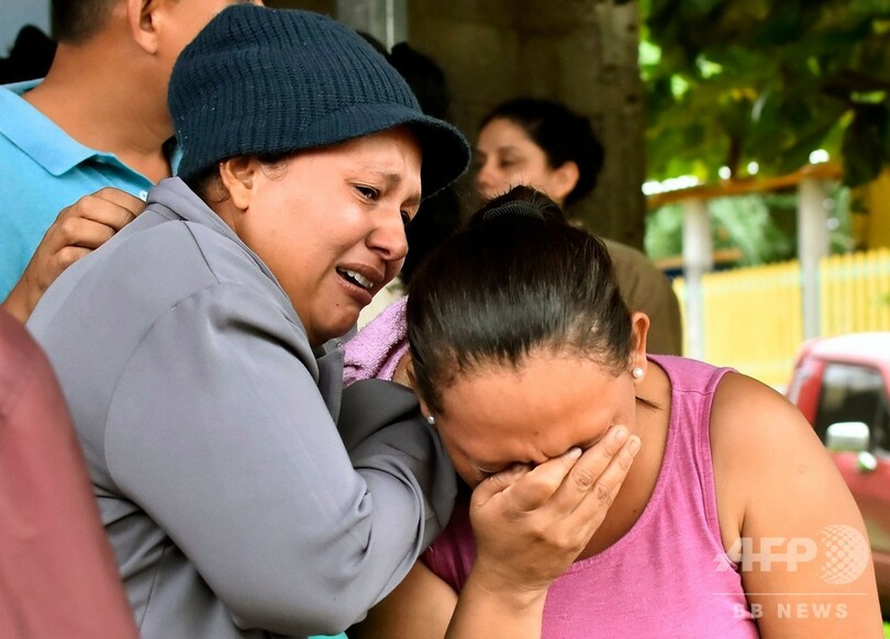 ホンジュラスの刑務所で衝突 収容者18人死亡 ギャングの抗争か 写真7枚 国際ニュース Afpbb News