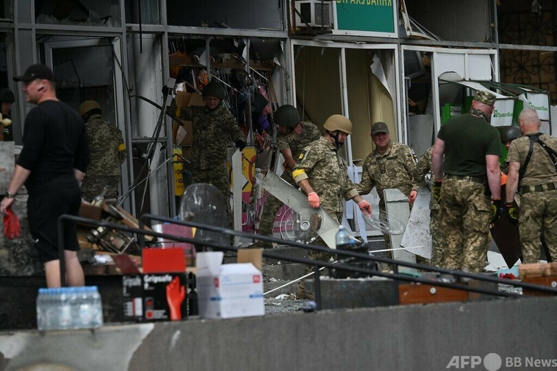 ロシア軍がウクライナ中部攻撃、子ども3人含む23人死亡