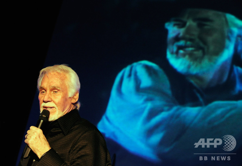 米カントリー音楽界の大御所、ケニー・ロジャースさん死去 81歳 写真15枚 国際ニュース:AFPBB News