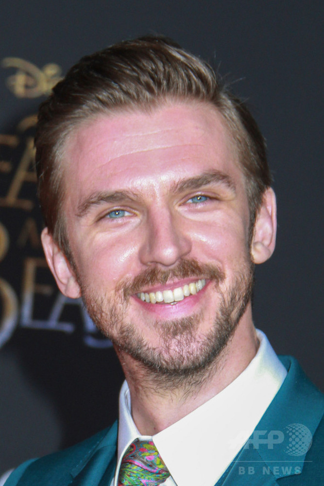 ダン・スティーヴンス、LGBT界での『美女と野獣』人気を語る 写真2枚 国際ニュース：AFPBB News
