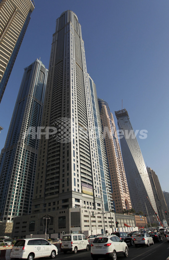 ドバイの「プリンセスタワー」、世界一高い住居用建築物 ギネス