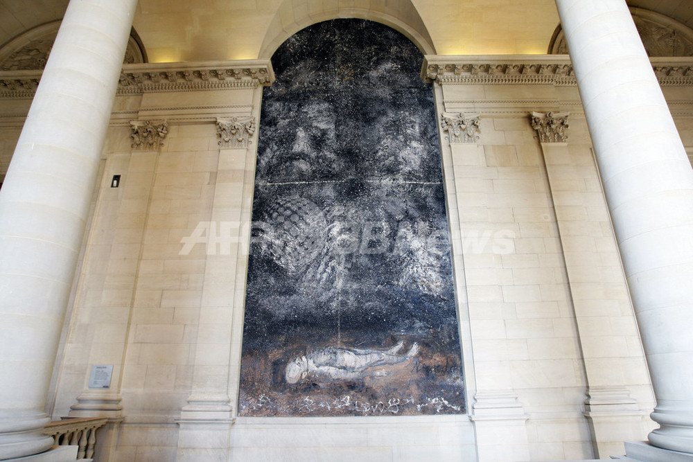 ルーブル美術館、常設展示用の現代美術作品を半世紀ぶりに追加 写真4枚