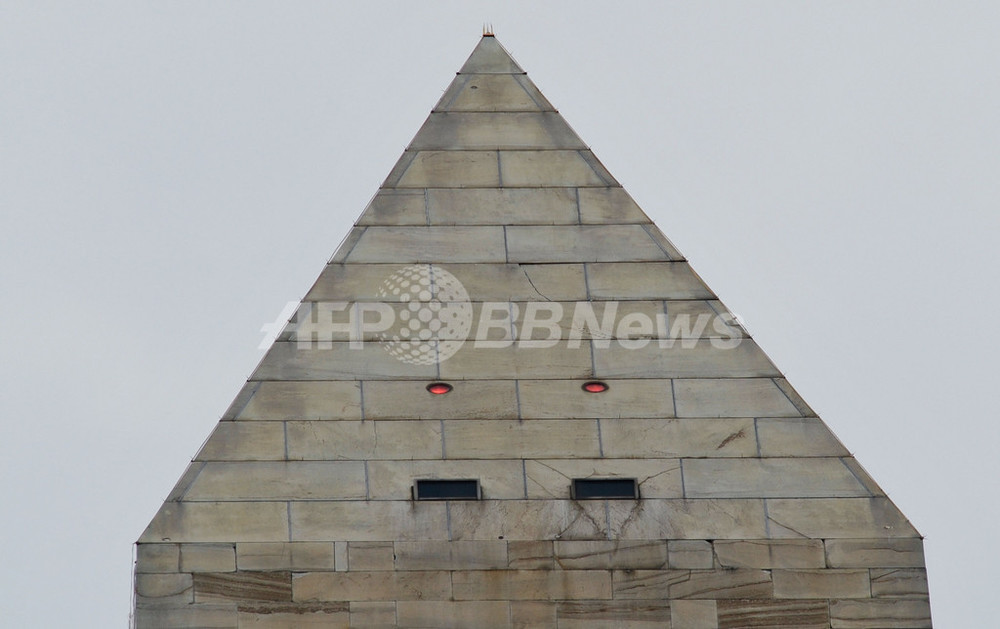 地震でワシントン記念塔にヒビ 無期限閉鎖 写真11枚 国際ニュース Afpbb News