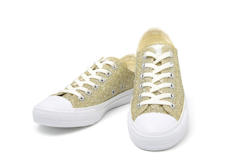 「アンテプリマ×コンバース」グリッターに輝くオールスター、4月1日発売