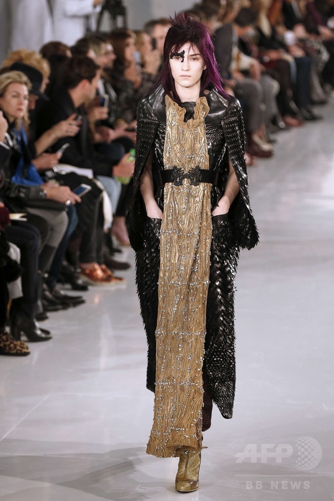 「メゾン マルジェラ」16年春夏オートクチュール