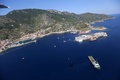 イタリア中部ジリオ（Giglio）島沖で、浮上した豪華客船コスタ・コンコルディア（Costa Concordia）号（2014年7月20日撮影）。(c)AFP/PROTEZIONE CIVILE ITALIANA