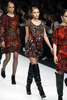 英・ロンドン市内で発表された「ピーター・ピロット（Peter Pilotto）」の09/10年秋冬コレクション（2009年2月24日撮影）。(c)AFP/Adrian Dennis