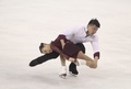 14-15フィギュアスケートグランプリ（GP）シリーズ第3戦、中国杯（ISU Grand Prix of Figure Skating Cup of China 2014）、ペア・フリースケーティング（FS）。演技に臨む彭程（Cheng Peng）/張昊（Zhang Hao）組（2014年11月8日撮影）。(c)AFP