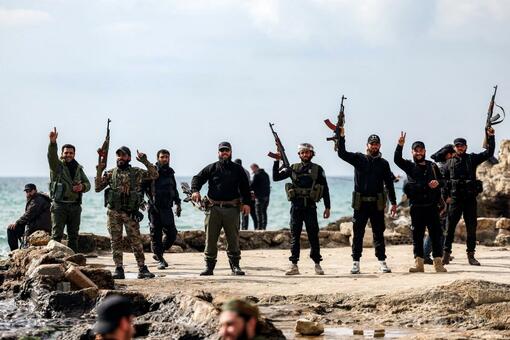 シリア暫定政権「軍事作戦」終了を発表 少数派市民殺害1000人超