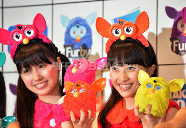 おしゃべり電子ペット「ファービー」、新型になって日本再上陸 写真9枚