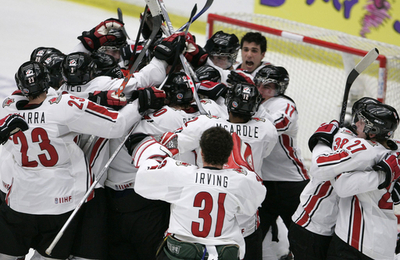＜アイスホッケー 世界U-20選手権大会＞カナダ 米国とのシュートアウトを制し決勝進出 - スウェーデン