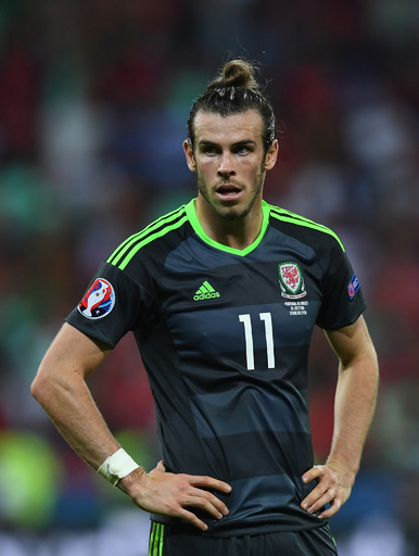 ウェールズを覆うグレーの影、指揮官は嘆き節「いつも赤でプレーしたい」