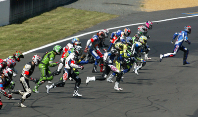 ＜07世界耐久選手権 開幕戦＞決勝レースがスタート - フランス