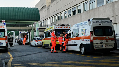 仮病で救急車利用、迷惑系動画投稿者を訴追へ 伊