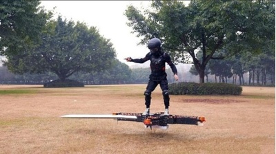 中国のインフルエンサーが「飛剣」を創作 仙侠ファンタジーが現実に