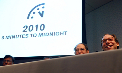 「終末時計」1分戻される、人類滅亡まであと6分に
