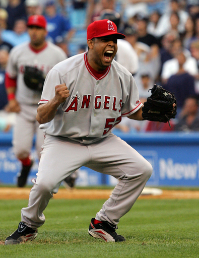 エンゼルス 延長戦の末ヤンキース降す