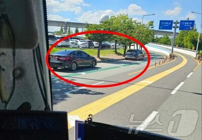 韓国・止まらない「迷惑駐車」…空港の道路塞ぎ、リムジンの進入妨害