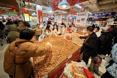 中国経済、今年はデフレ回避となるか