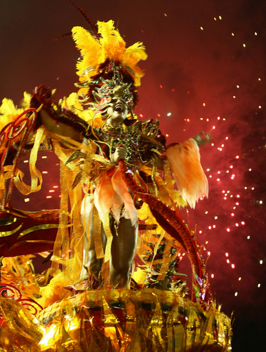 リオのカーニバル前に外国人旅行客狙った強盗多発、ブラジル