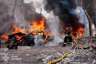 キリスト教祝日にミサイル攻撃、34人死亡 ウクライナ北東部<br />