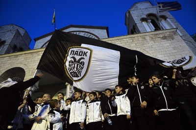 PAOKの勝ち点はく奪処分が撤回に、オリンピアコスは夜中の決定に怒り